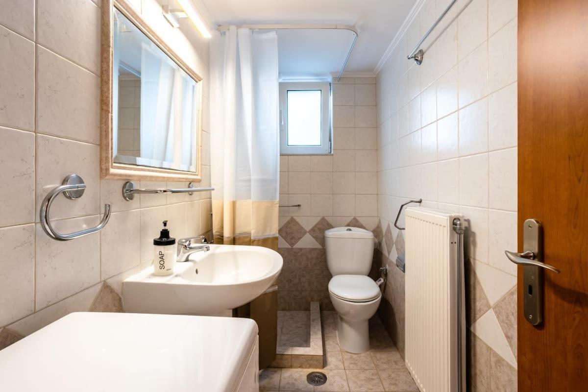 Filiatra Downtown Cozy Retreat - Homely Vibes Eksteriør billede