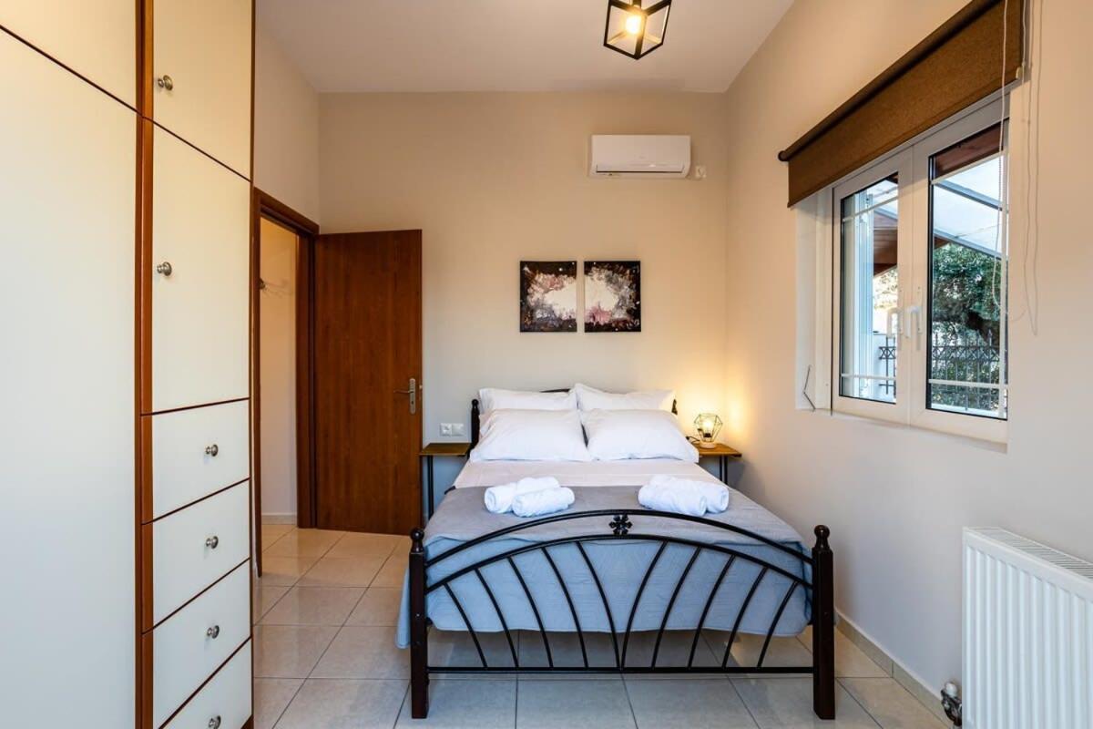 Filiatra Downtown Cozy Retreat - Homely Vibes Eksteriør billede